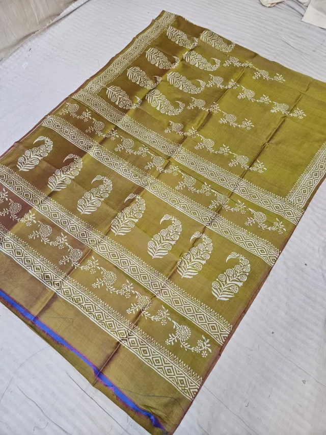 Moss Green Pure Bishnupur Katan Silk Saree with Handcrafted Paisley Kalka & Floral Block Print