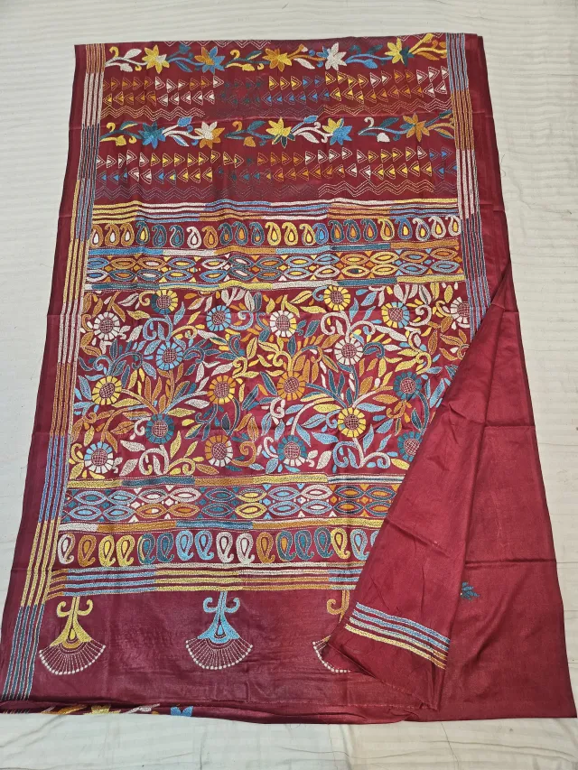 Maroon Blended Bangalore Silk Kantha Stitch Floral Jaal and Geometric Pallu Saree