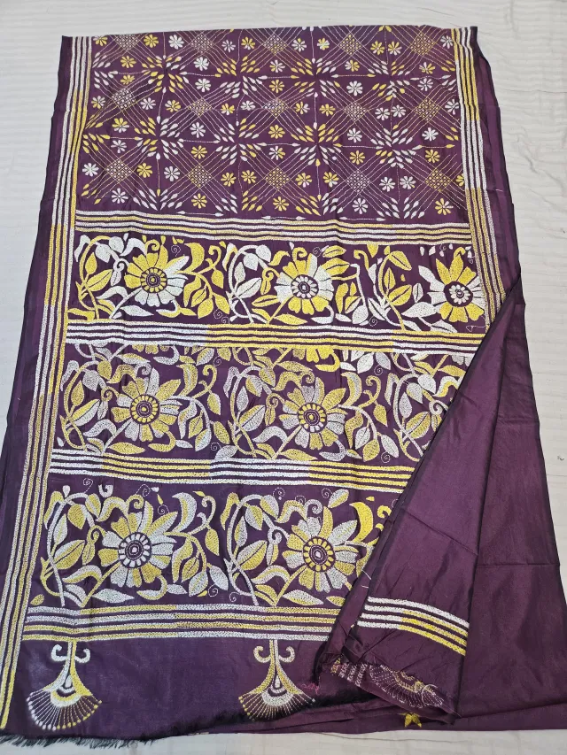 Magenta Blended Bangalore Silk Kantha Stitch Floral Panel and Star Lattice Pallu Saree