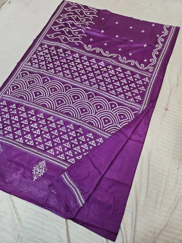Royal Violet Blended Bangalore Silk Saree with Handcrafted Monochromatic White Gujarati Stitch Geometric Scallop & Chevron