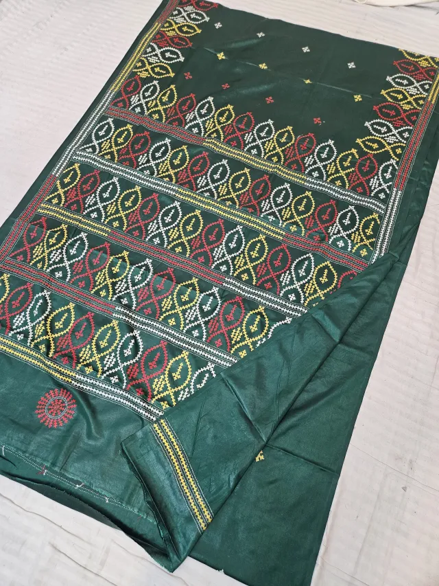 Emerald Green Blended Bangalore Silk Saree with Handcrafted Multi-Color Gujarati Stitch Geometric Leaf Loop