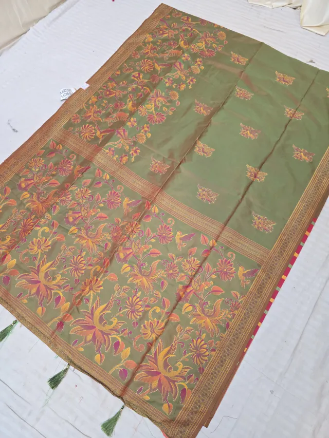 Sawla Green Soft Silk Fancy Kantha Stitch Dancing Peacock and Floral Jaal Pallu Saree