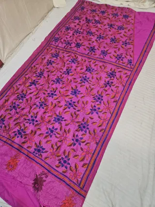 Magenta Pink Blended Bangalore Silk Saree with Hand-Painted Multi-Petal Floral Jaal and Kantha Stitch Work
