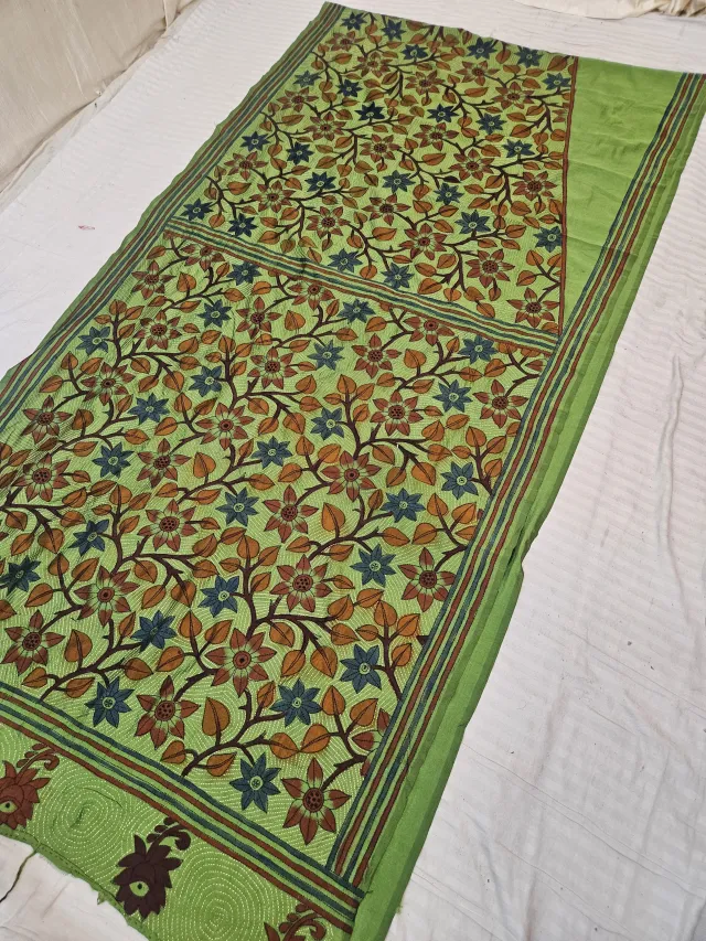 Parrot Green Blended Bangalore Silk Saree with Hand-Painted Multi-Petal Floral Jaal and Kantha Stitch Work
