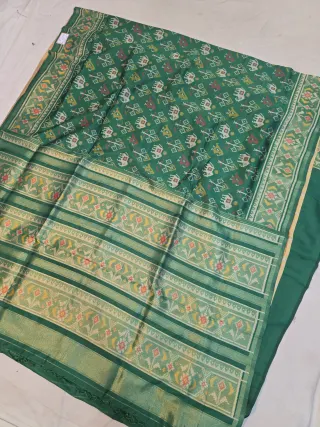 Emerald Green Soft Silk Saree with Ikkat Elephant & Bird Print Jaal and Woven Time Border