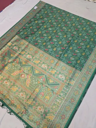 Emerald Green Soft Silk Saree with Ikkat Elephant & Figurative Print Jaal and Woven Time Border
