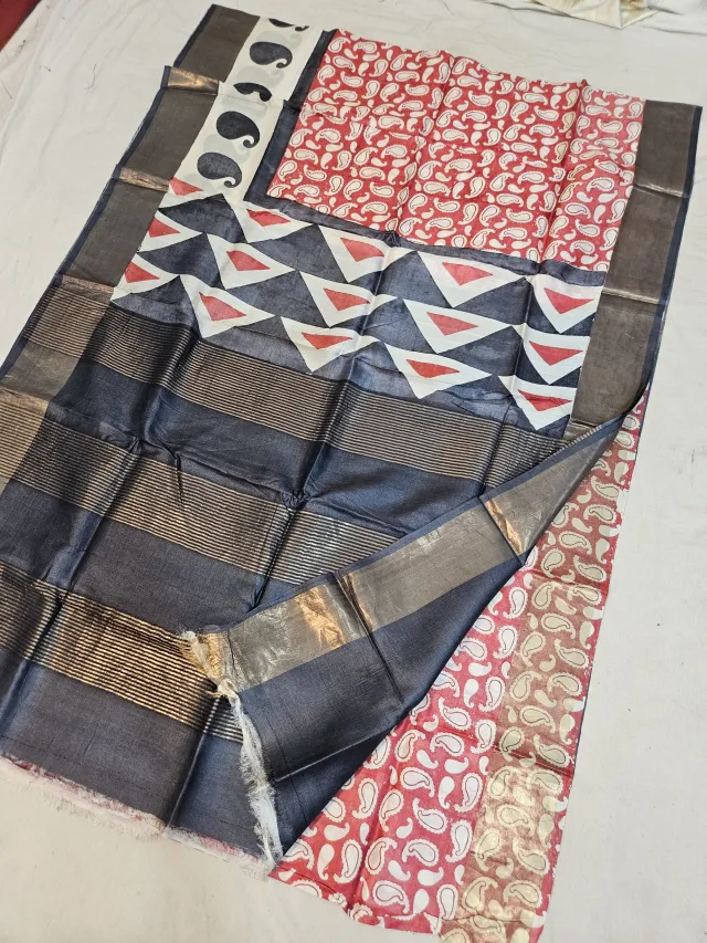 Strawberry Red Pure Gachi Tussar Block Print Saree with Mini Kalkas and Charcoal Geometric Pallu