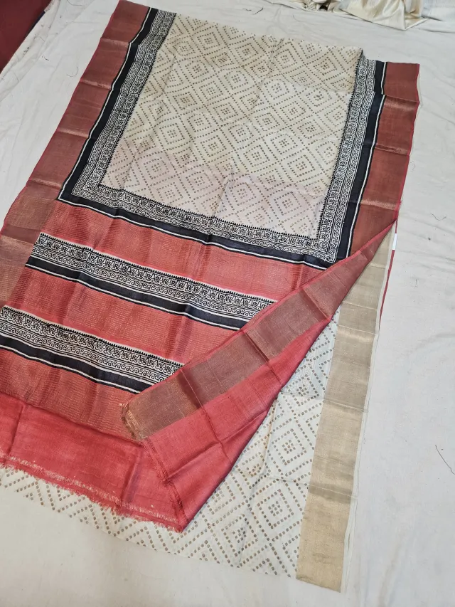 Off-White and Rust Red Pure Gachi Tussar Block Print Saree with Geometric Bandhani Motifs and Striped Pallu