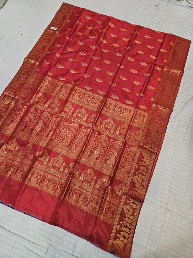 Crimson Red Self Zari Swarnachari Soft Silk Saree with Mythological Narrative Pallu