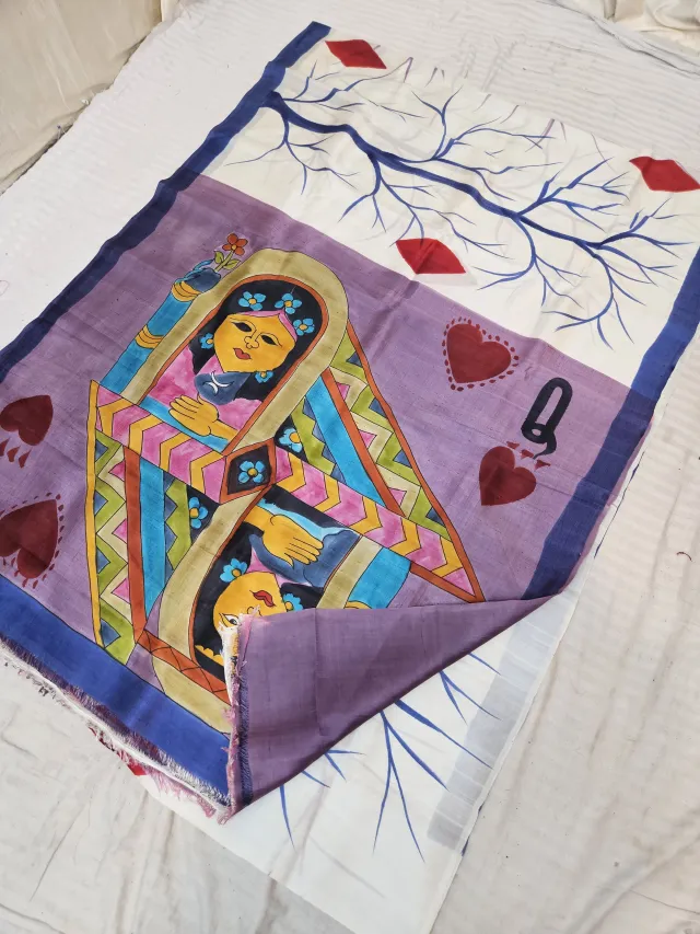 Off-White Hand Painted Queen of Hearts Pure Murshidabad Silk Saree