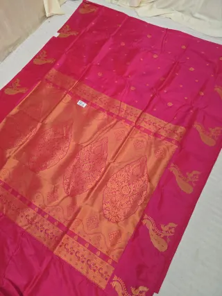 Rani Pink Soft Silk Irkal Self Saree with Woven Gold Zari Floral Kalka Pallu & Peacock Border