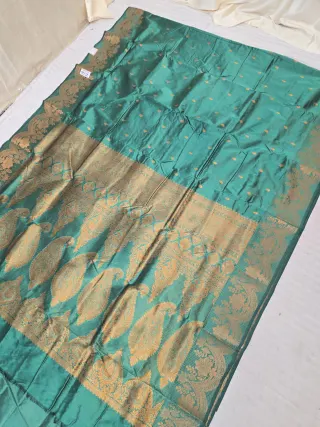 Teal Green Soft Silk Irkal Self Saree with Woven Gold Zari Traditional Kalka Pallu & Floral Border