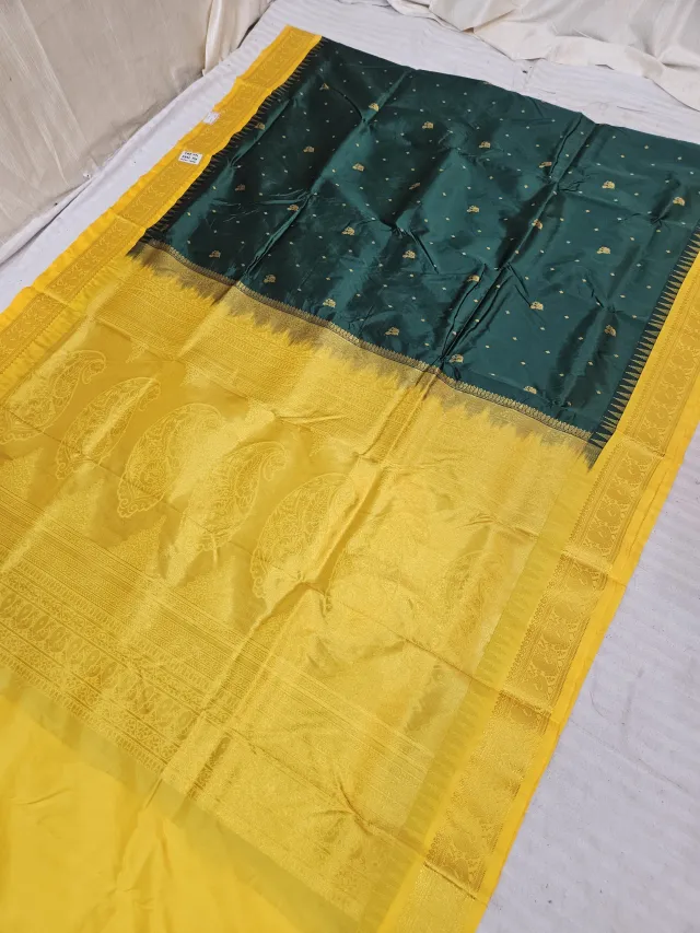 Bottle Green and Yellow Soft Silk Irkal Inchi Saree with Woven Gold Zari Buti & Rich Grand Kalka Pallu