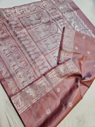 Dusty Rose Pure Bishnupur Silk Swarnachari Saree with Woven Gold Zari Courtly Figures Border & Durbar Narrative Pallu