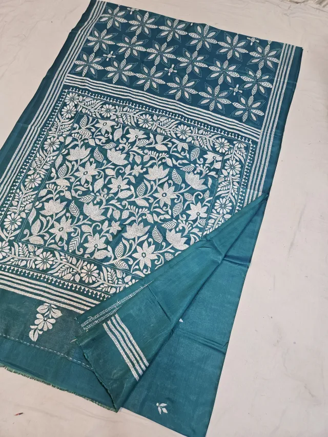 Teal Blue Blended Bangalore Silk Kantha Stitch Saree with Blooming Floral Jaal & Daisy Border Pallu