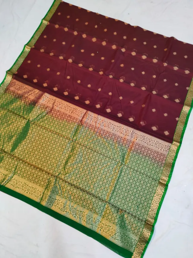 Deep Maroon Ratnagiri Pure Silk Saree with All-Over Zari Diamond Butas & Green Contrast Brocade Border