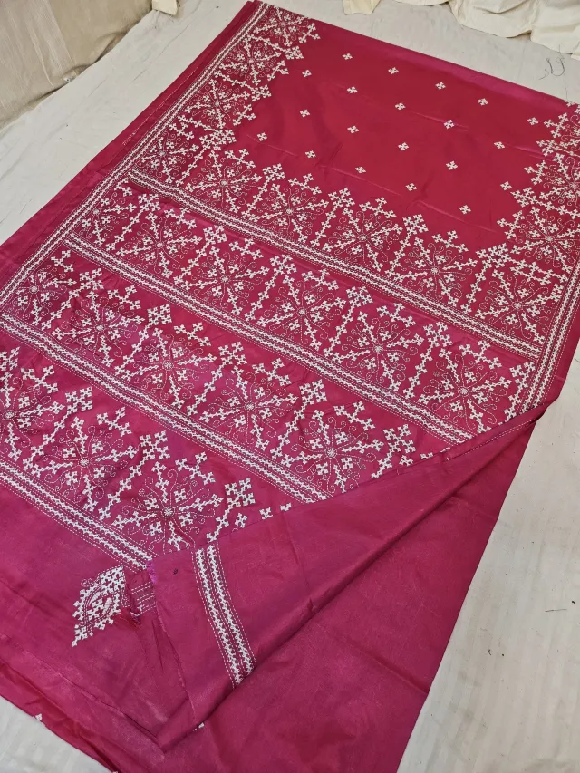 Rani Pink Blended Bangalore Silk Saree with All-Over White Gujarati Stitch Star Rosette & Embroidered Pallu