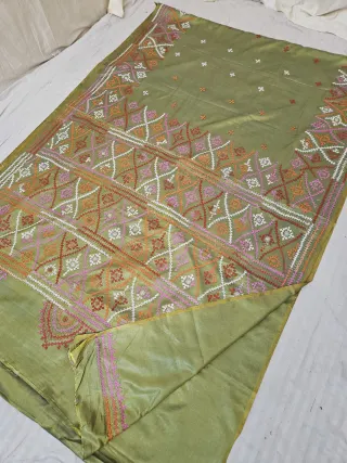 Olive Green Blended Bangalore Silk Saree with Multicolour Gujarati Stitch Diamond Lattice & Embroidered Pallu