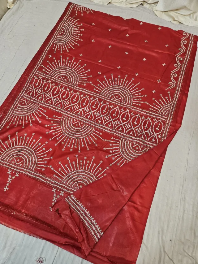 Scarlet Red Blended Bangalore Silk Saree with All-Over White Gujarati Stitch Sunburst Arches & Embroidered Pallu