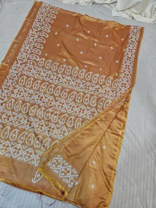 Mustard Ochre Blended Bangalore Silk Saree with All-Over White Gujarati Stitch Paisley & Diamond Lattice Pallu
