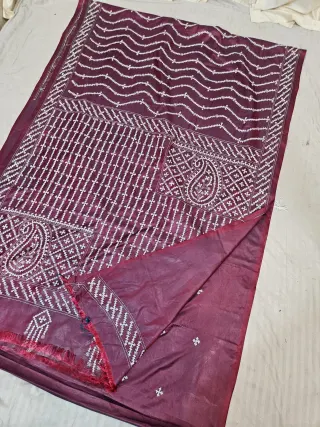 Wine Plum Blended Bangalore Silk Saree with All-Over White Gujarati Stitch Wavy Leheriya & Paisley Embroidered Pallu