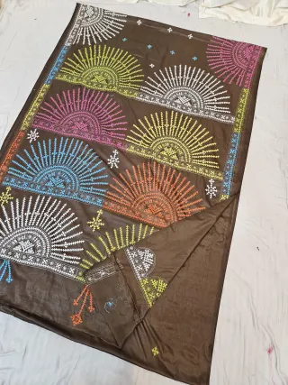 Coffee Brown Blended Bangalore Silk Saree with Multicolour Gujarati Stitch Sunburst Fans & Embroidered Pallu