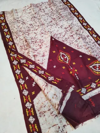 Off-White & Plum Wine Pure Murshidabad Silk Saree with Hand Batik & Kantha Stitch Eye Flame Medallion Pallu