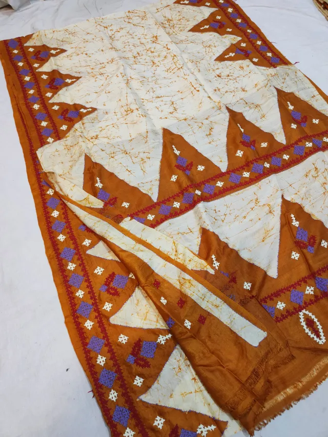 Off-White & Golden Mustard Pure Murshidabad Silk Saree with Hand Batik & Kantha Stitch Temple Chevron Pallu