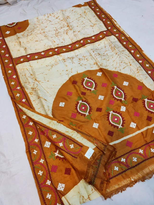 Off-White & Golden Mustard Pure Murshidabad Silk Saree with Hand Batik & Kantha Stitch Teardrop Medallion Pallu