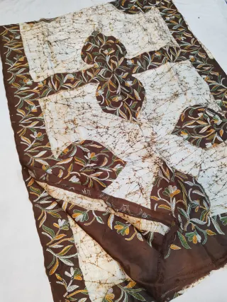 Off-White & Chocolate Brown Pure Murshidabad Silk Saree with Hand Batik & Kantha Stitch Clover Medallion Pallu