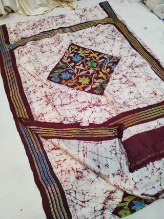 Off-White & Wine Maroon Pure Murshidabad Silk Saree with Hand Batik & Kantha Stitch Diamond Botanical Pallu