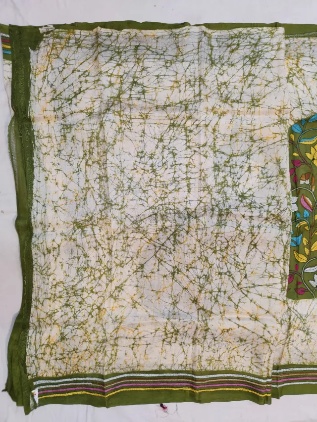 Off-White & Olive Green Pure Murshidabad Silk Saree with Hand Batik & Kantha Stitch Botanical Floral Pallu