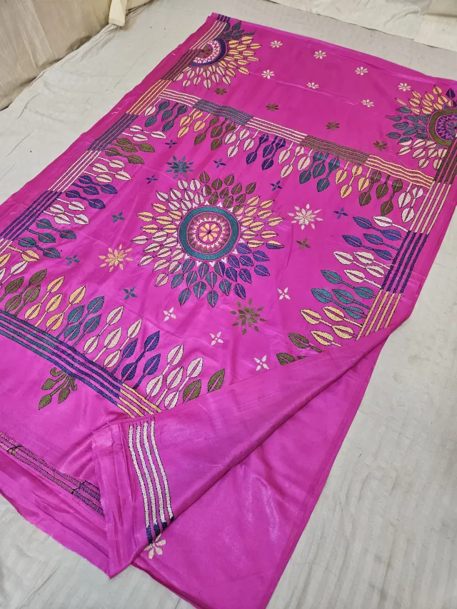 Hot Pink Blended Bangalore Silk Hand Kantha Stitch Mandala Pallu Saree