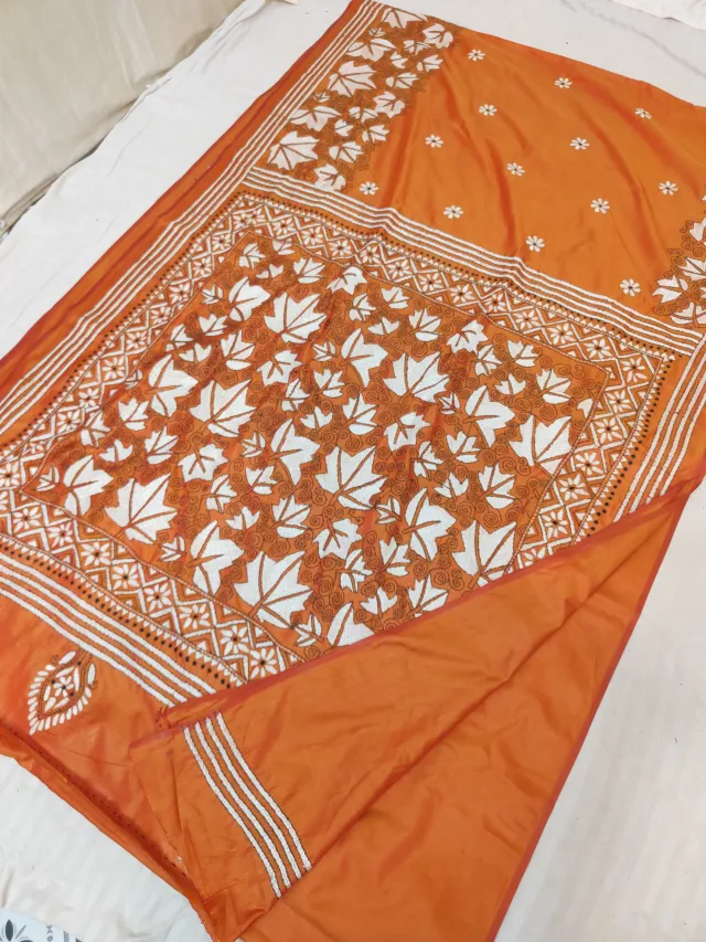 Bright Orange Blended Bangalore Silk Hand Kantha Stitch Foliage Leaf Pallu Saree