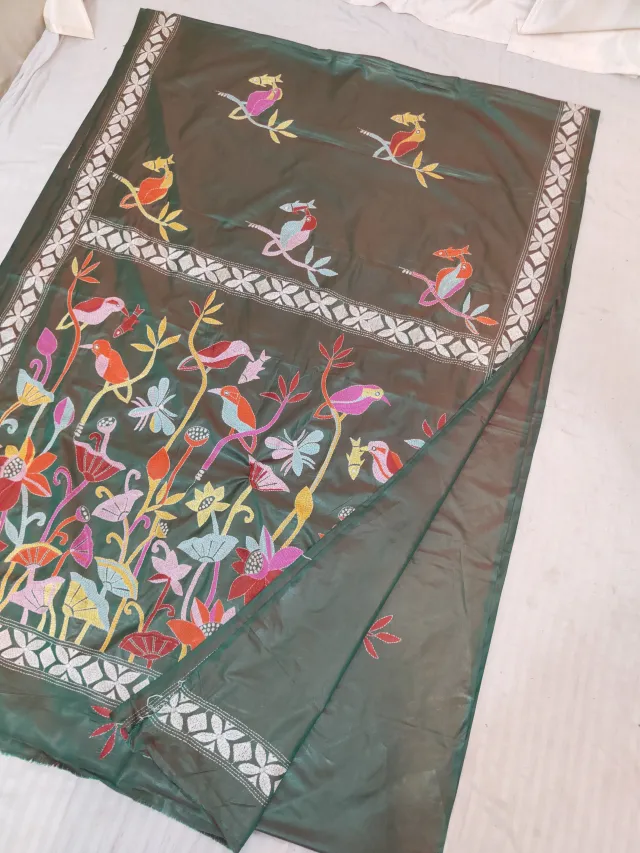 Bottle Green Blended Bangalore Silk Hand Kantha Stitch Kingfisher and Lotus Pond Pallu Saree