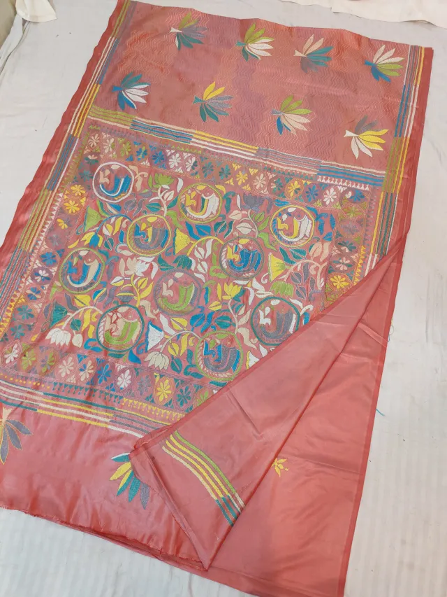 Peach Pink Blended Bangalore Silk Hand Kantha Stitch Peacock Medallion Garden Pallu Saree