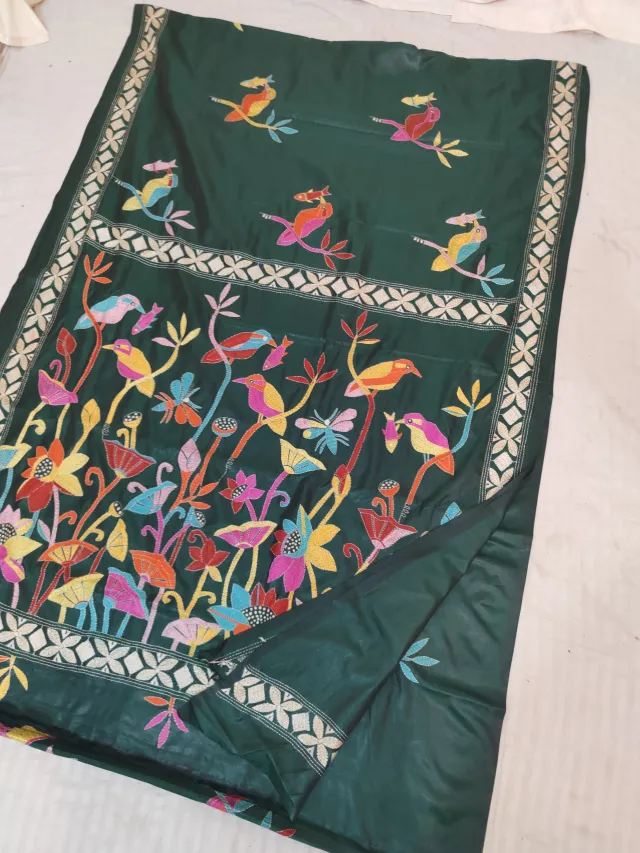 Bottle Green Blended Bangalore Silk Hand Kantha Stitch Kingfisher and Lotus Pond Pallu Saree