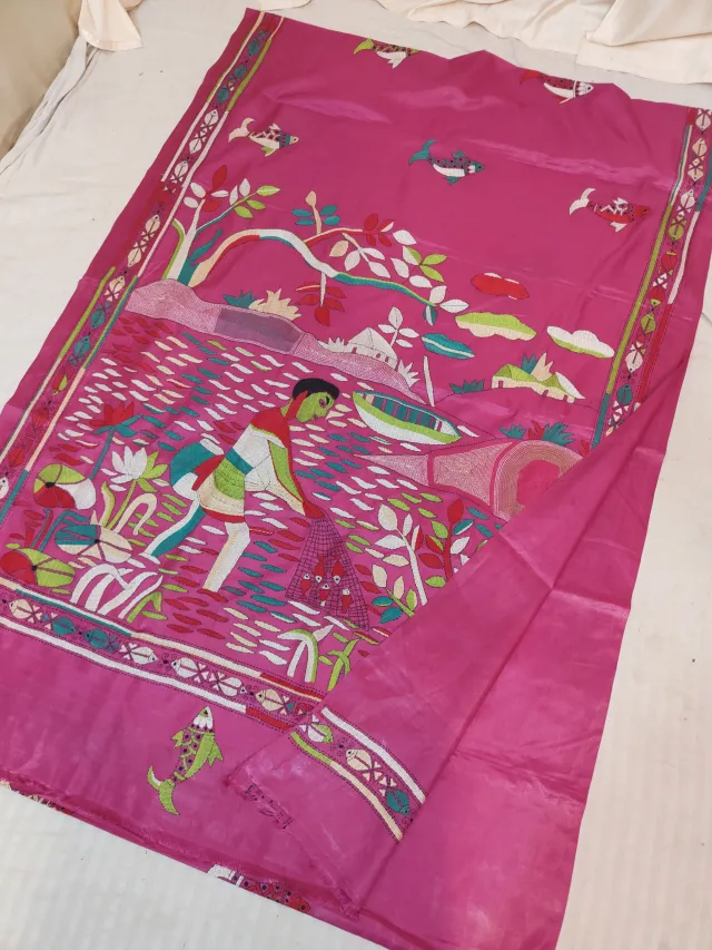 Hot Pink Blended Bangalore Silk Hand Kantha Stitch Fisherman and Village Scene Pallu Saree