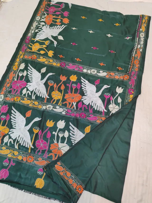 Deep Green Blended Bangalore Silk Hand Kantha Stitch Flying Crane and Lotus Pond Pallu Saree