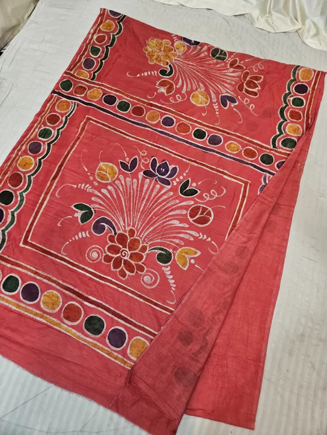 Coral Pink Pure Cotton Bafta Hand Batik Print Radiating Floral Bouquet Pallu Saree