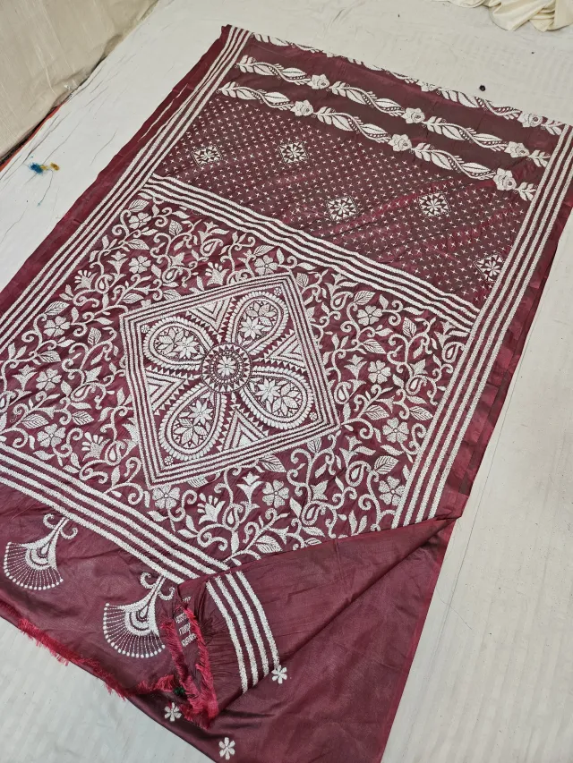 Chocolate Brown Blended Bangalore Silk Hand Kantha Stitch Diamond Medallion and Floral Jaal Pallu Saree