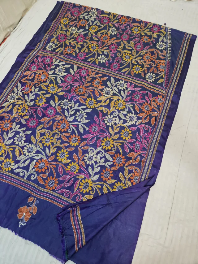 Navy Blue Blended Bangalore Silk Hand Kantha Stitch All-Over Floral Jaal Pallu Saree