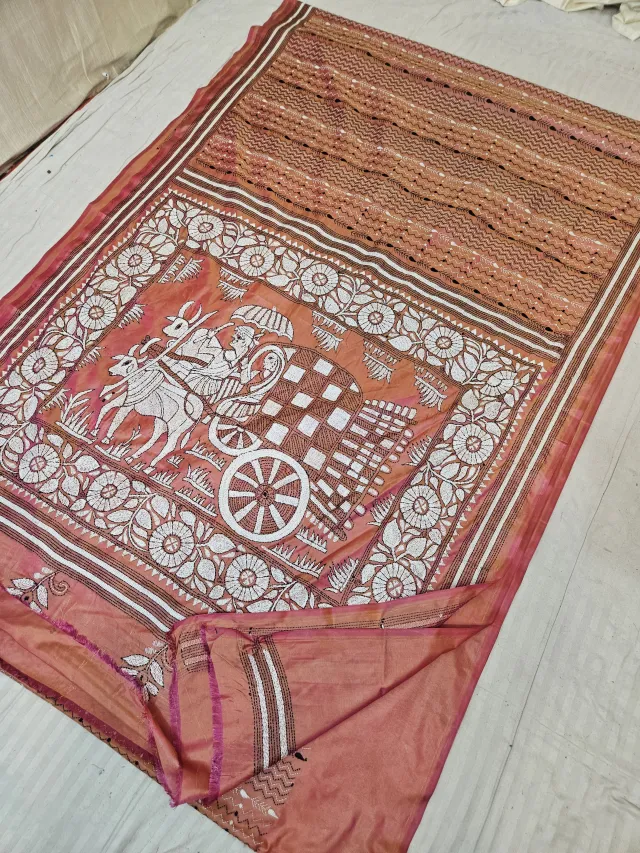 Peach Dual Tone Blended Bangalore Silk Hand Kantha Stitch Bullock Cart Narrative Pallu Saree