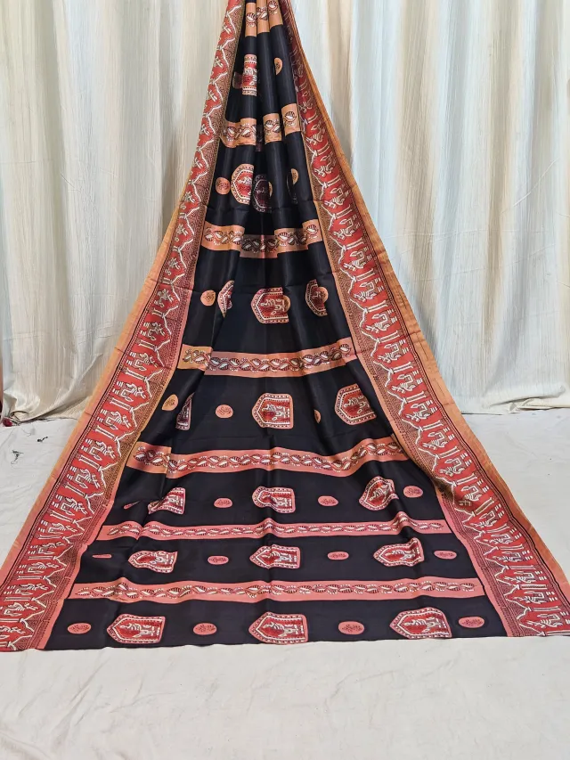 Premium Charcoal Black with Peach Silk Jamini Roy Print Saree