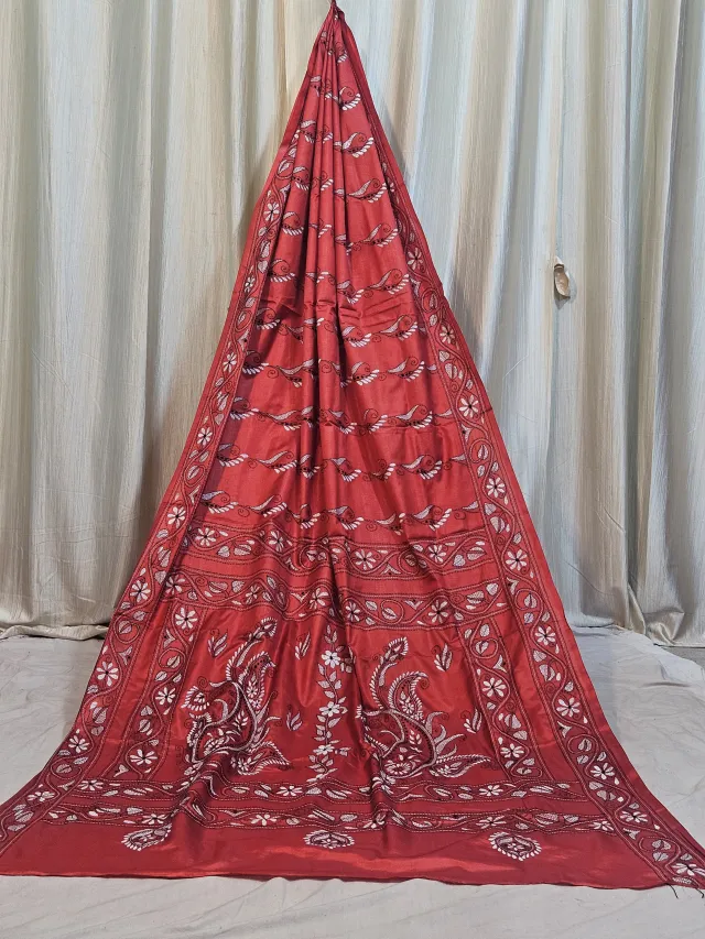 Premium Scarlet Red with Ivory White Chalu Kantha Blended Bangalore Silk Saree