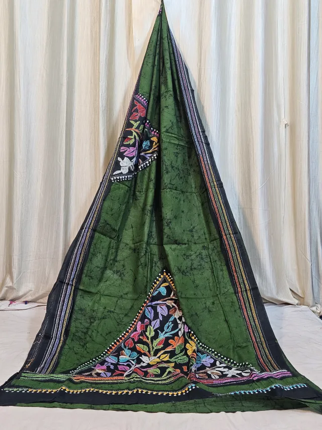 Premium Green with Black Batik Kantha Stitch Pure Molmol Cotton Saree