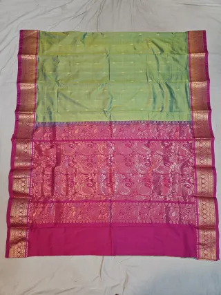 Premium Dual-Tone Green with Rani Pink Golden Zari Pure Kanjivaram Silk Saree