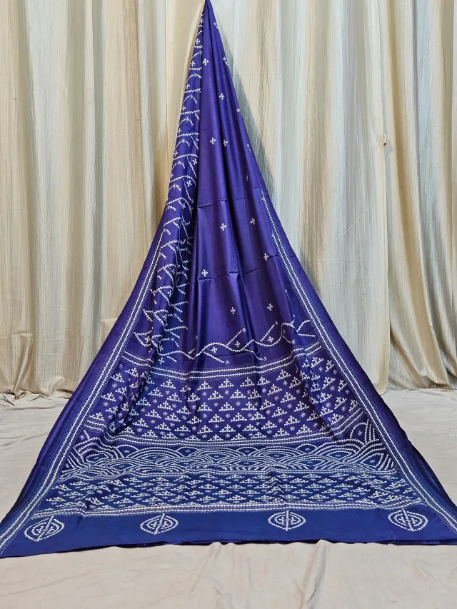 Premium Midnight Blue with White Gujrati Stitch Blended Bangalore Silk Saree