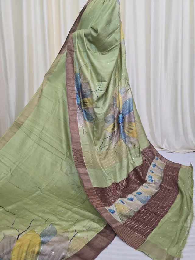 Pista Green Jari Par Pure Gachi Tussar Silk Saree with Petai Work Floral Motifs