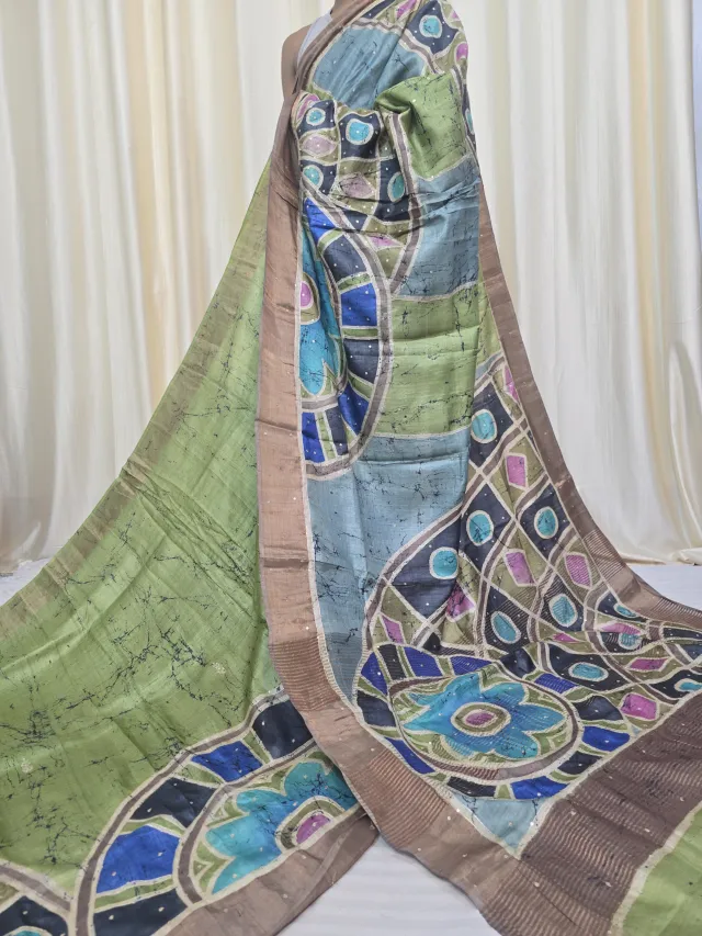 Olive Green Jari Par Pure Gachi Tussar Silk Saree with Petai Work Geometric Motifs